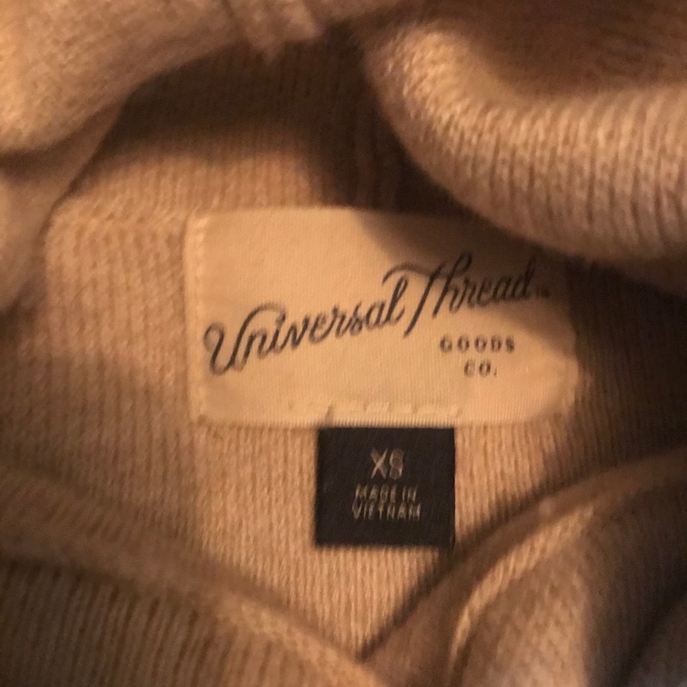 Target sweater - Picture 3 of 4